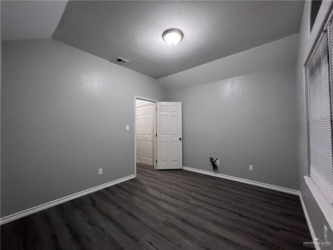 Building Photo - 35 San Benito St