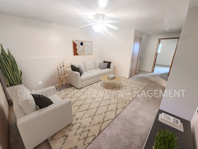 Building Photo - COZY 3 BD, 2 BA HOUSE IN NORTHWEST SIOUX FALLS!