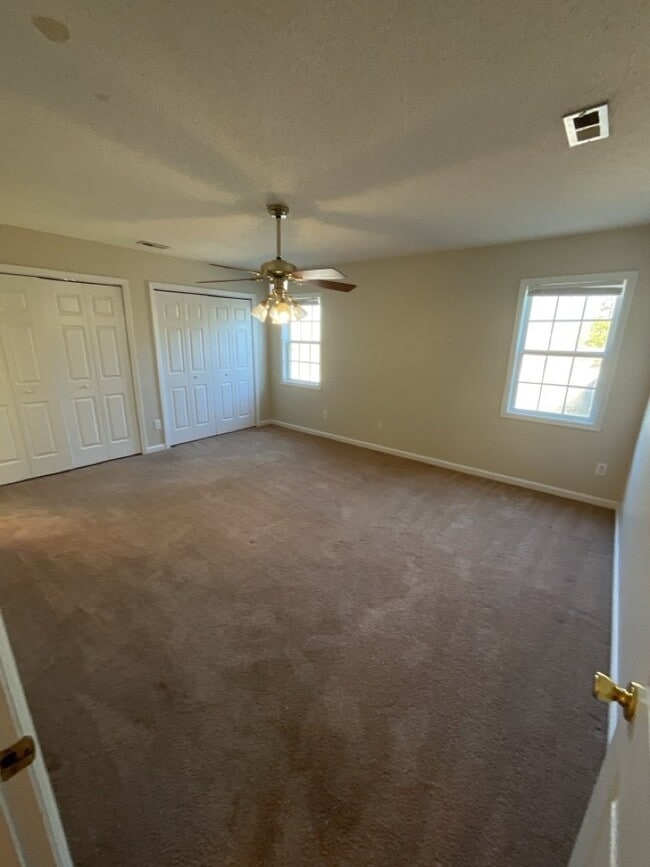 Building Photo - 218 Faison Ln