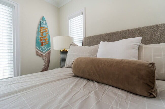 Building Photo - 3424 Carlsbad Blvd