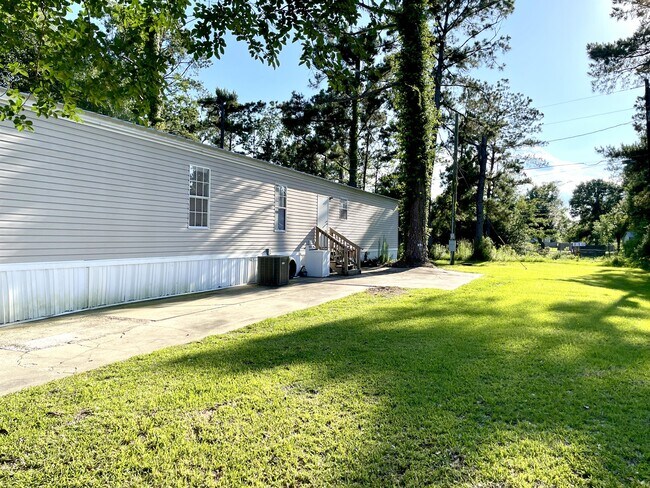 Building Photo - 959 Southern Meadows Dr