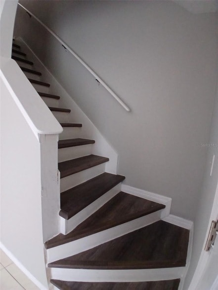 Building Photo - 7454 Wynnewood Square