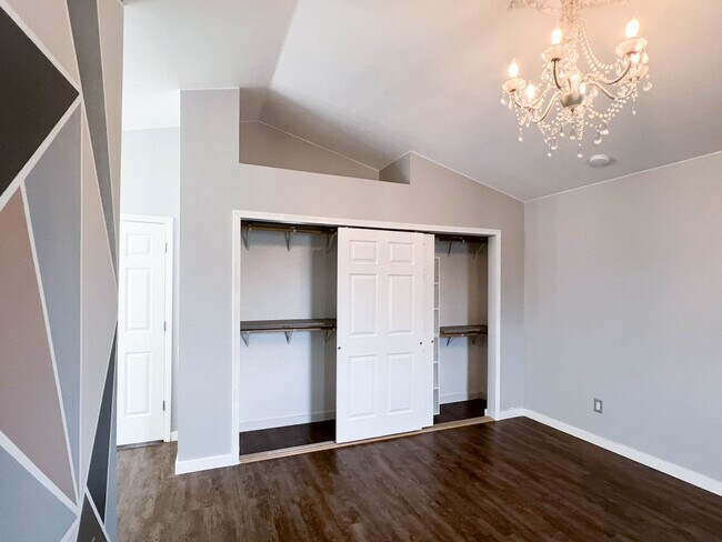 Building Photo - 3664 Mirage Cir