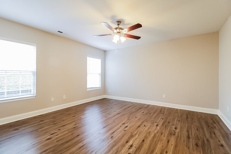 Building Photo - 133 Georgetowne Dr