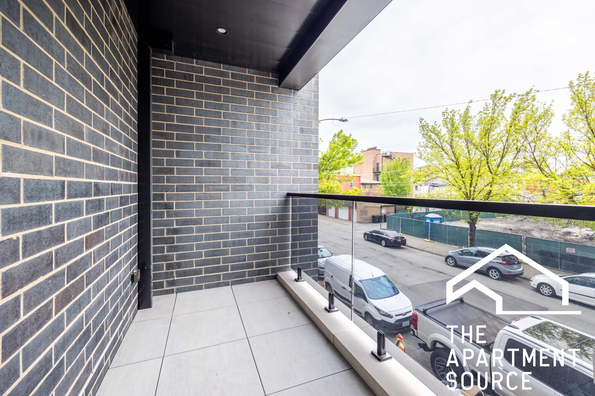 Building Photo - 2354 W Polk St