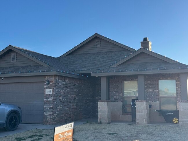 Building Photo - 13813 Uvalde Ave