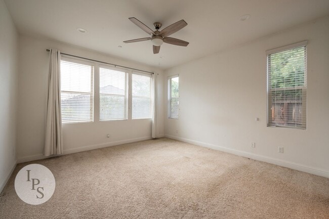 Building Photo - Madera Riverstone Home, 4BR/3BA, Including In-Law Suite, SOLAR, Community Pool, Tons of Community...