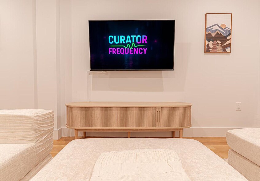 Building Photo - 207 Cooper St