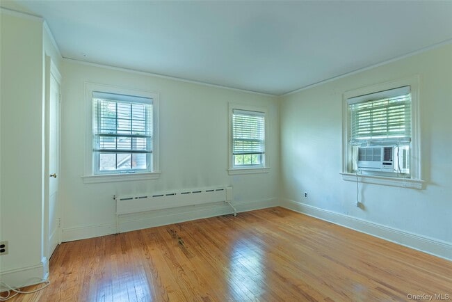 Building Photo - 11 4th Rd