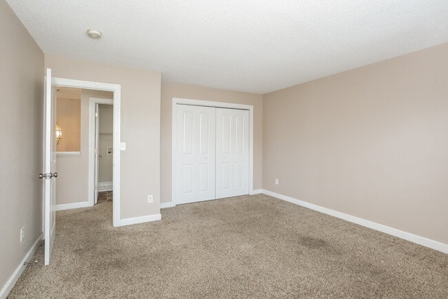 Building Photo - 5834 Long Lake Ln.