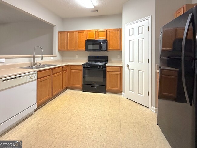 Building Photo - 3845 Grovemont Pl