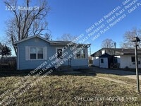 Building Photo - 1225 Adams St
