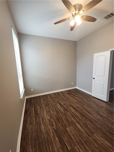 Building Photo - 4015 Dunlap Loop