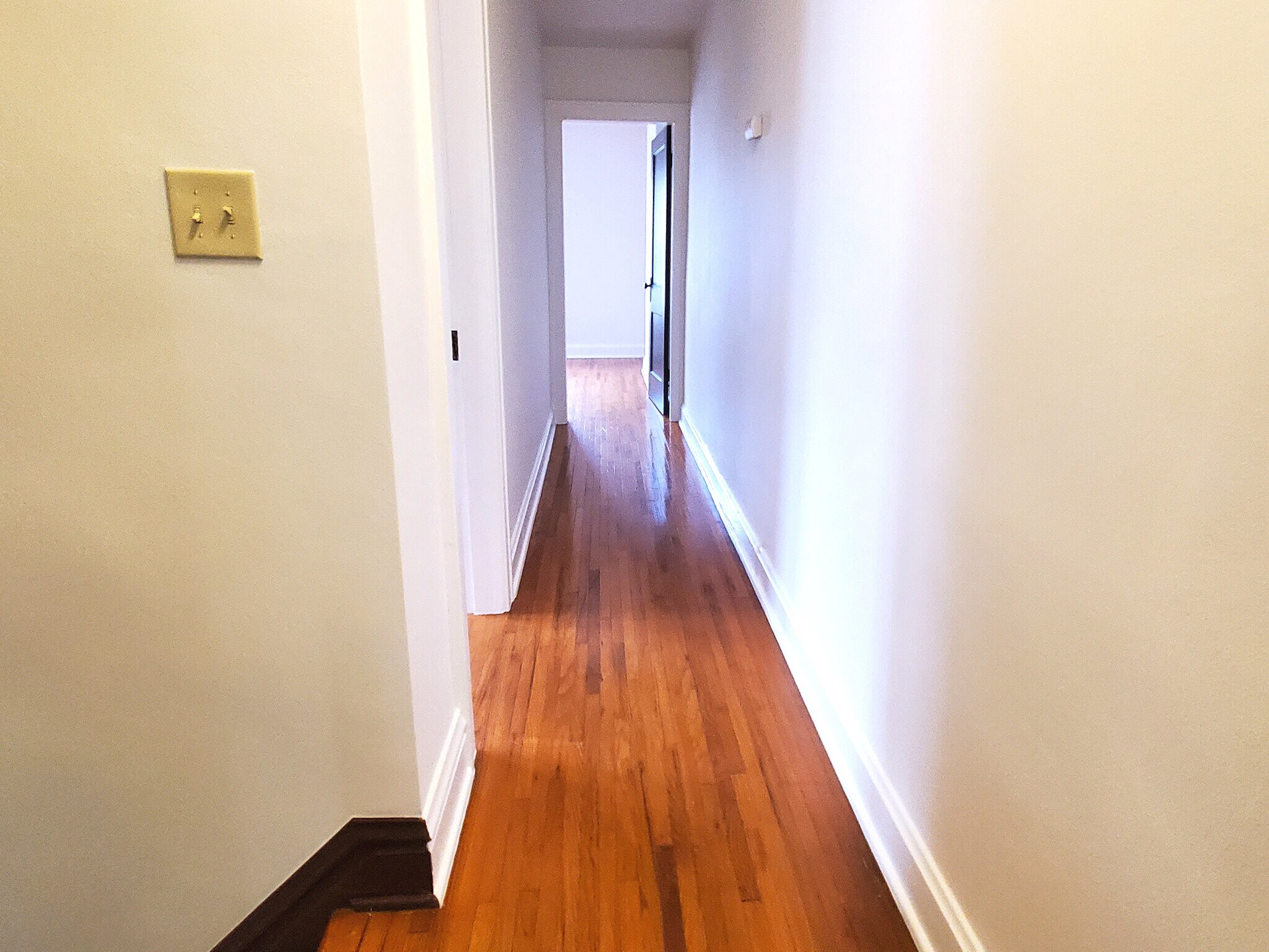 Building Photo - 115 W North Broadway St