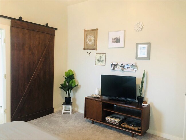 Building Photo - 16316 McAloon Way
