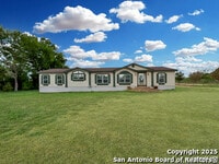 Building Photo - 9611 Hildebrandt