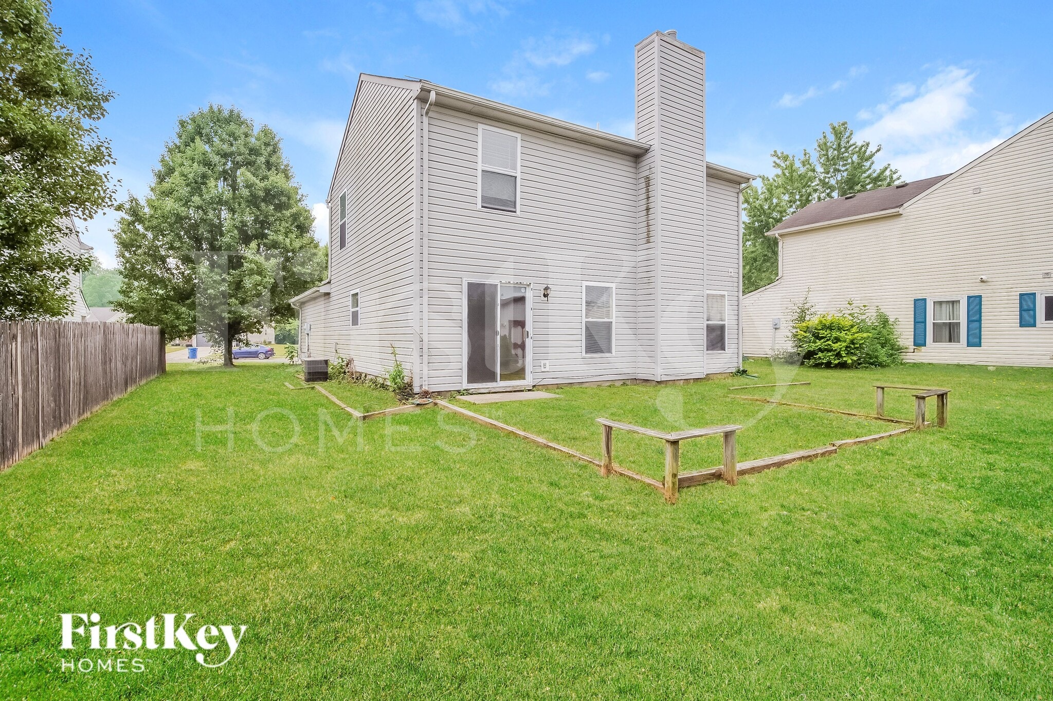 Building Photo - 220 Woodstream Ct