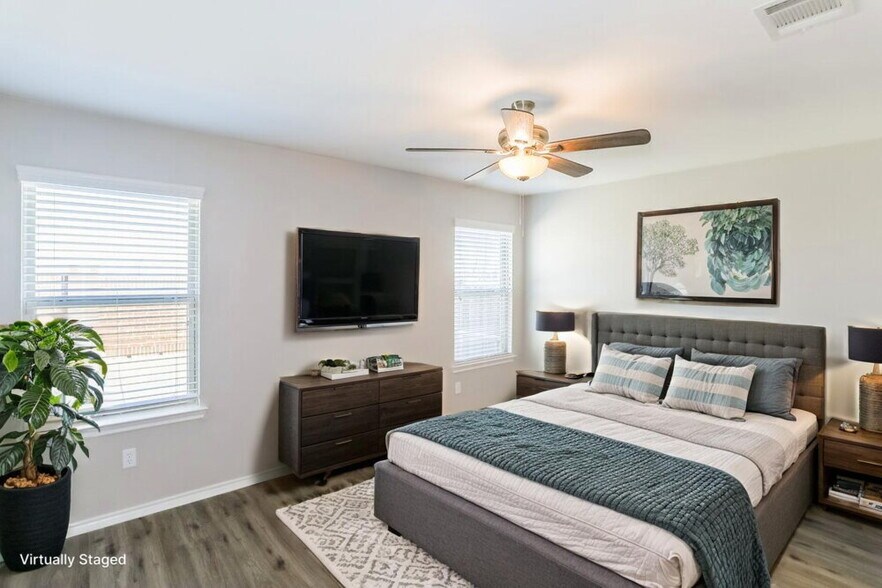 Building Photo - 806 Platinum Dr