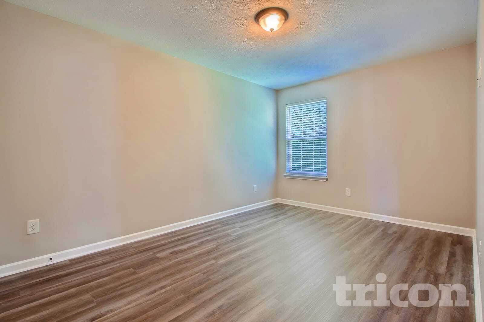 Building Photo - 241 Sundown Dr