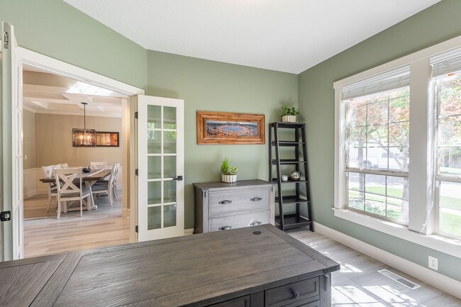 Building Photo - Stunningly Upgraded 4-Bedroom Home in Prime Eagle Location