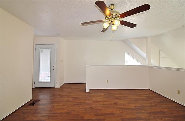 Building Photo - 2301 Basil Dr