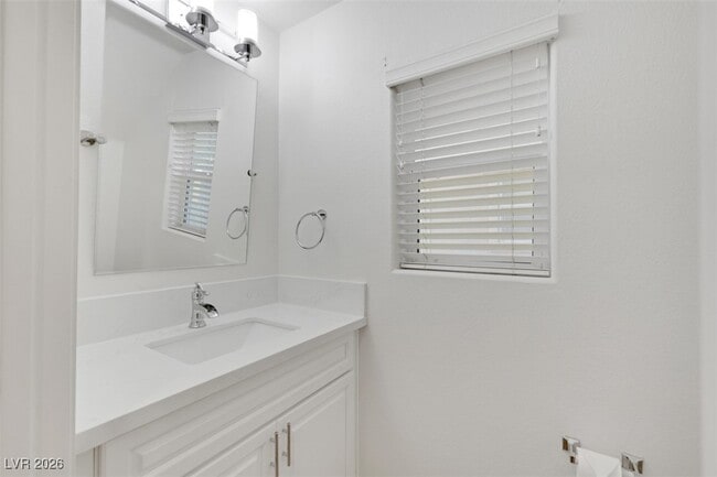 Building Photo - 321 Copper Pine Ave