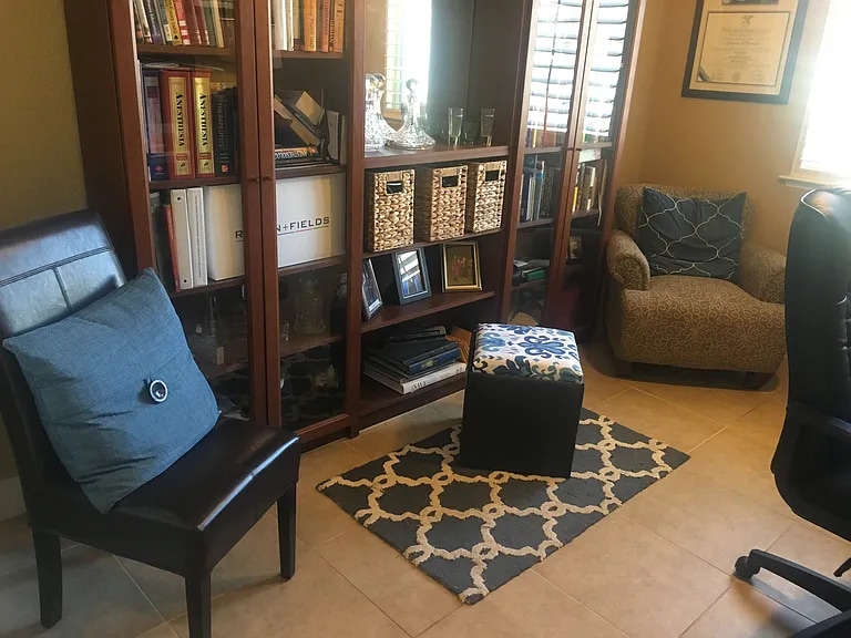 Office - 1098 Columbus Way