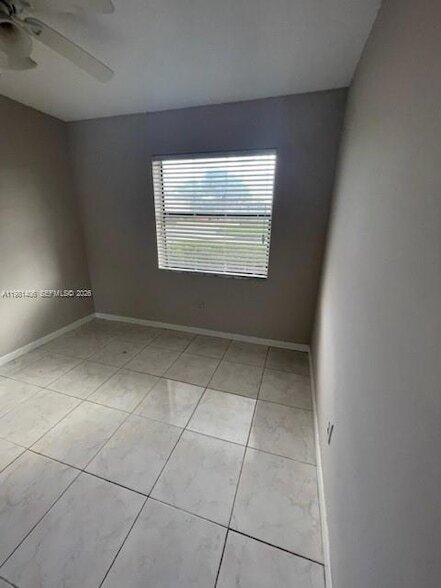 Building Photo - 20810 NE 8th Ct