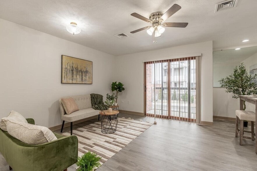 Building Photo - 15 Ferry St