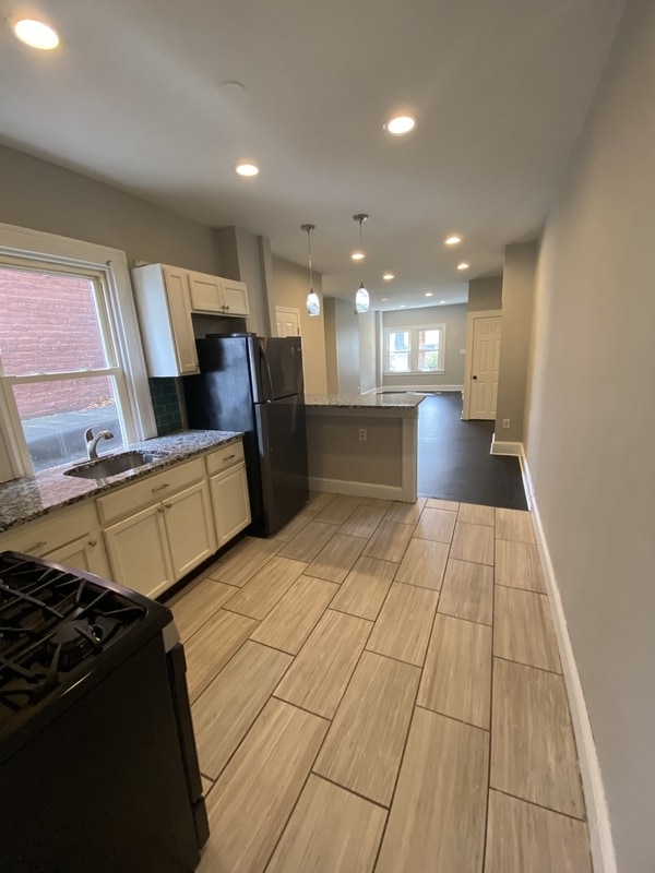 Building Photo - 4110 Harris Ave