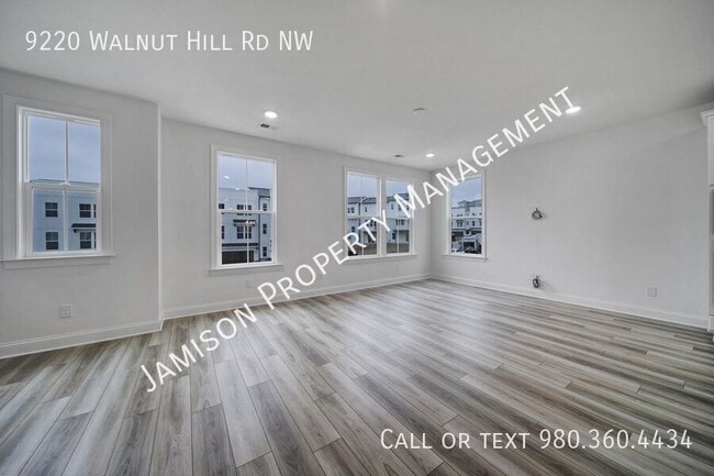 Building Photo - 9220 Walnut Hl Rd NW