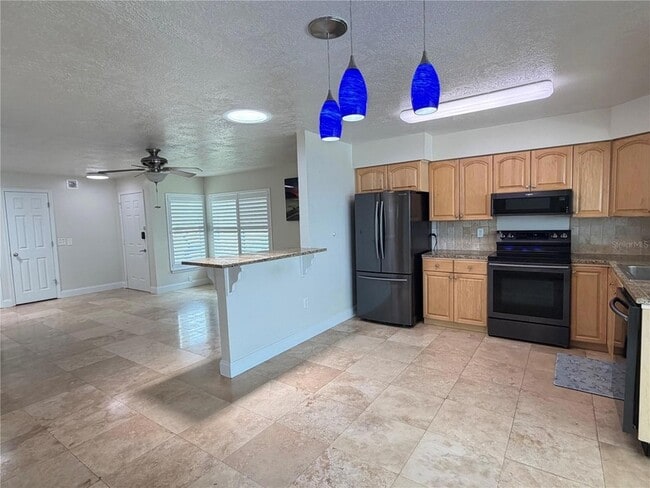 Building Photo - 679 Lake Dexter Cir