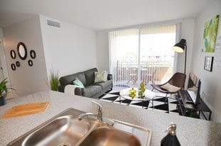 Edison Terraces Kitchen - Edison Terraces - Dupe