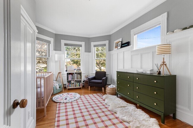 Building Photo - 11 Highland Ave