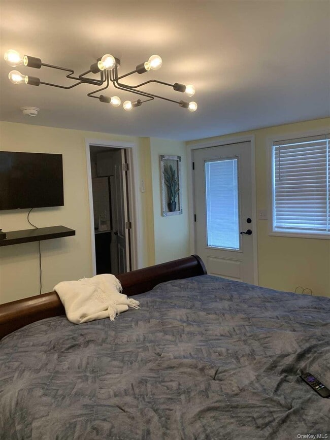 Building Photo - 322 Sunset Hill Rd E