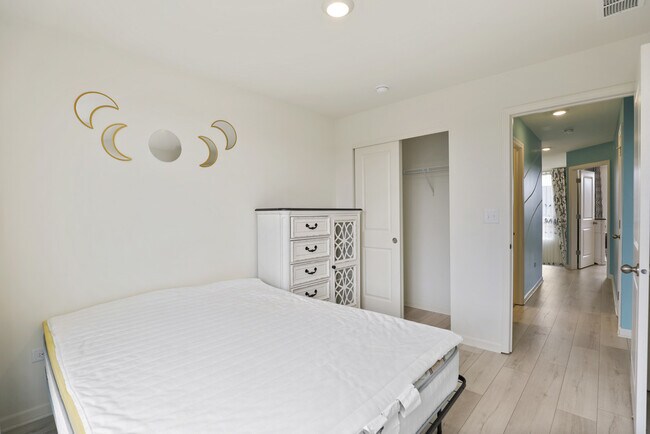 Building Photo - 1298 Catalina Ct.