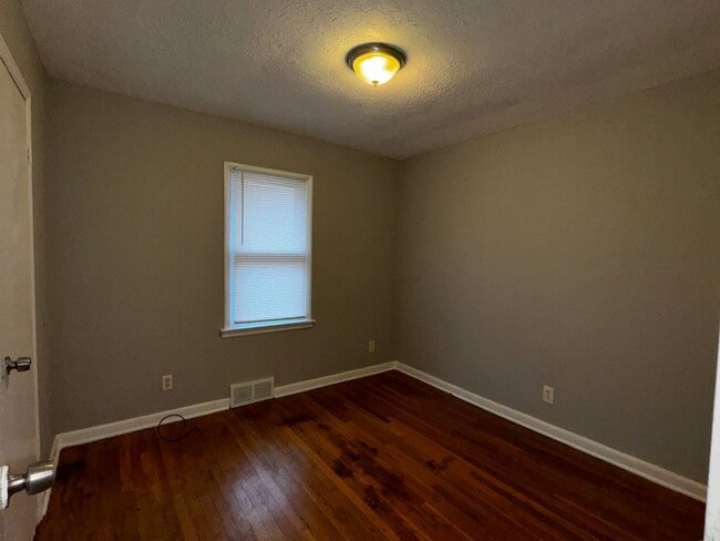 Building Photo - 11515 Hackett St