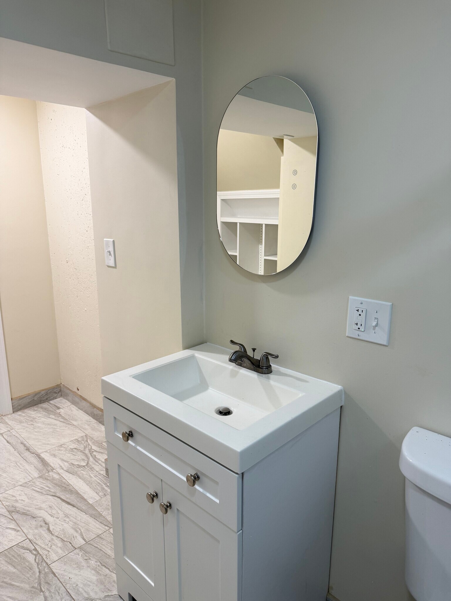 Building Photo - 21 Blakeville St