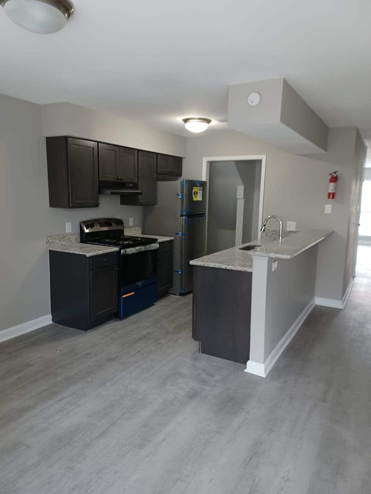 Building Photo - 10901 Village Bend Ln
