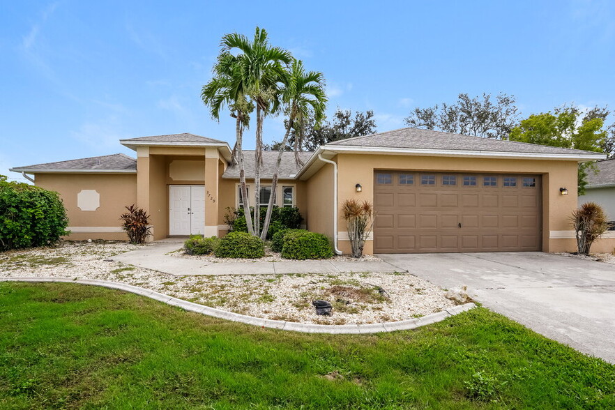 Primary Photo - 3729 SW 1st Pl