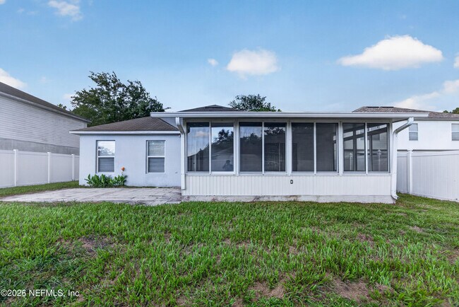 Building Photo - 1845 Saga Ct