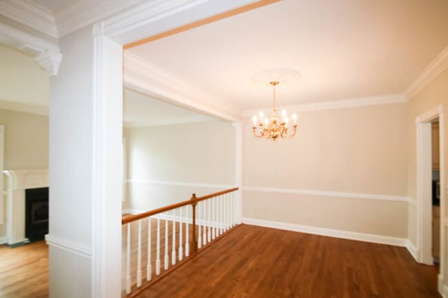 Building Photo - 648 W Parkside Dr