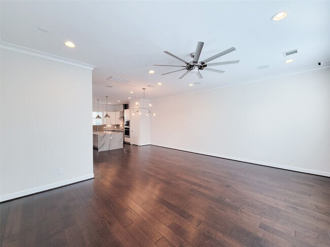 Building Photo - 845 Fisher St