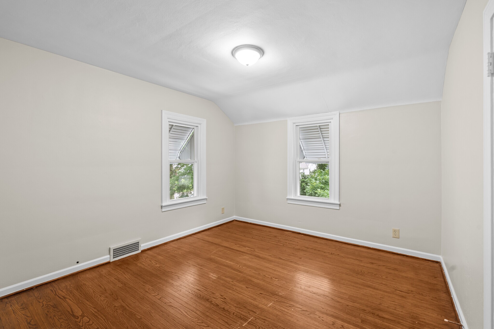 Building Photo - 757 Durango Dr
