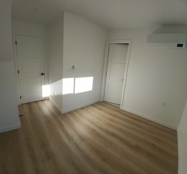 Building Photo - PRIME CAL POLY LOCATION!!