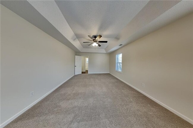 Building Photo - 7045 Treeline Dr