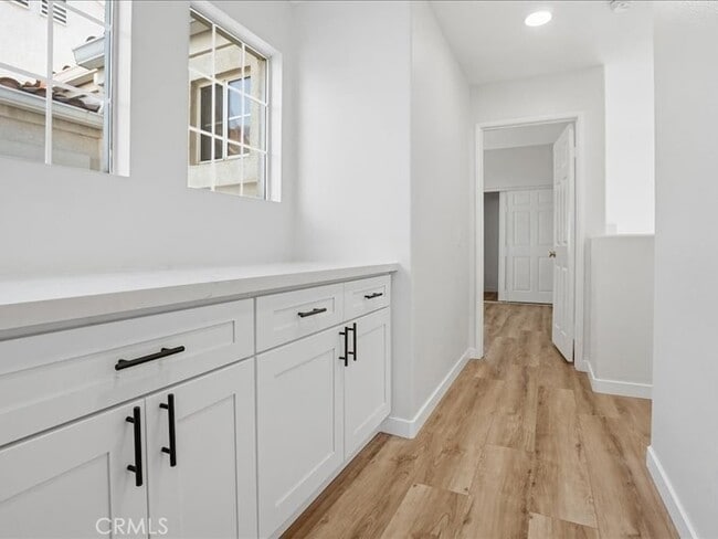 Building Photo - 356 Carrione Ct