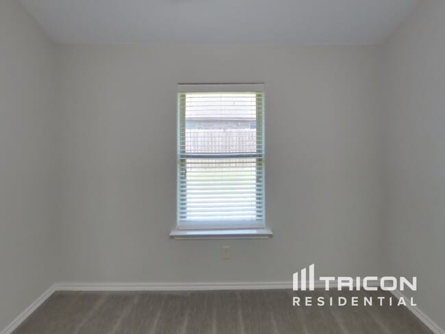 Building Photo - 3107 White Horse Ct