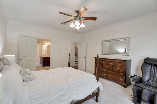 Building Photo - 14512 Broadwinged Hawk Dr