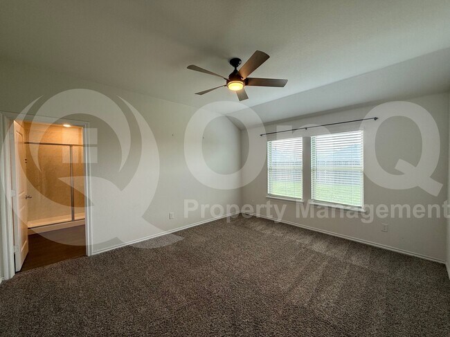 Building Photo - 3060 Stratford Wy